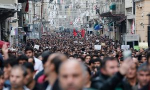 La Turquie secouée par des manifestations dénonçant la réponse du gouvernement aux attentats suicides (The Guardian)