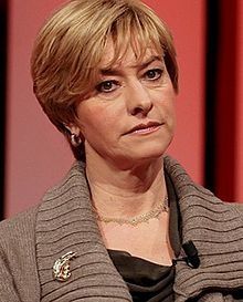 La ministre de la Défense Pinotti (Italie): bombarder n’est pas un tabou (Il Manifesto)