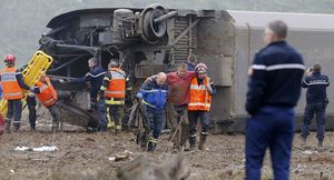 Un TGV d'essai déraille en France, 10 morts (Sputniknews)