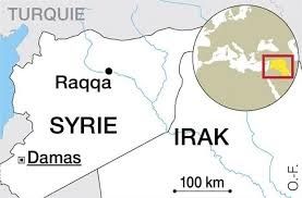 Selon FNA, les terroristes de l'EI fuient Raqqa par centaines suite aux bombardements et au lancement de missiles longue portée russes
