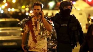 Paul Craig Roberts : qui profite des attentats de Paris?