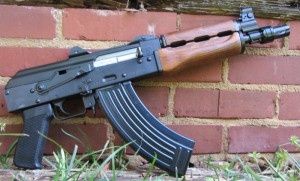 Selon un marchand d'armes, une des armes ayant servi lors des attentats de Paris est venue via les Etats-Unis