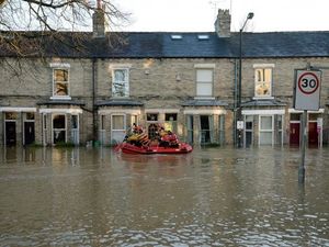 Inondation. Le gouvernement britannique a rejeté les avertissements de risque élevé d'inondation émis par ses propres conseillers