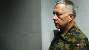 Le chef de l’armée suisse a-t-il vraiment appelé à « s’armer » face aux troubles sociaux ? (Reinform)