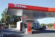 Pétrole ougandais : Total cherche à échapper à l’impôt grâce à un traité de libre-échange