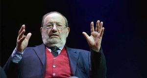 Umberto Eco : «Les médias participent à la falsification permanente de l'information » (Les Echos.fr)