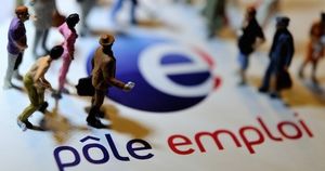 Quand Hollande découvre les subtilités de l'accueil des chomeurs à Pôle emploi