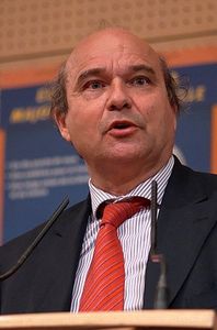 Un sénateur français regrette d'avoir voté la guerre en Libye et déclare qu'il s'agit d'une "responsabilité collective de la France"