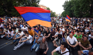 Nouvelles manifestations en Arménie ? Les mêmes foules soutenues par les Etats-Unis (Neo)