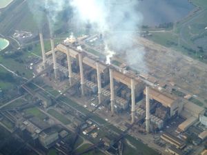 En Australie, une centrale exploitée par Engie confronte les habitants à un cruel dilemme : la pollution ou le chômage (Bastamag)
