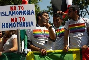 Cessez d’exploiter les questions LGBT pour diaboliser l’Islam (The Intercept)