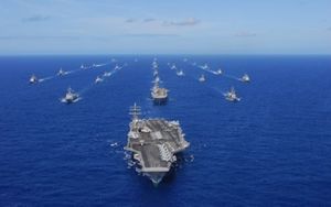 Deux porte-avions américains déployés dans des exercices de guerre dans l'ouest du Pacifique (WSWS)