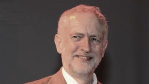 Il faut s'opposer au complot visant le leader travailliste Jeremy Corbyn (Social Equality Party)