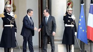 François Hollande mesure le risque de «dislocation» (Mediapart)