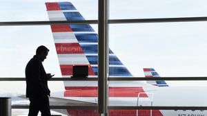 Un passager Musulman d'un vol d'American Airlines se fait recevoir par "Je vous observerai" puis se fait expulser de l'avion (Think Progress)