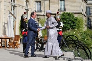 Le 20 aout, le dictateur Idriss Déby était reçu à l'Elysée par le chef de guerre François Hollande