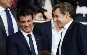 Malgré le Conseil d'Etat, Valls refuse le Burkini et appelle à un débat dans la société ; des maires maintiennent leurs arrêtés d'interdiction