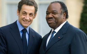 Le "Gaulois" Sarkozy aux opposants gabonais : "Ici c'est la France, c'est pas le Gabon"