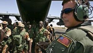 Soudan du Sud: trois Casques bleus tués, Washington envoie 45 soldats (AFP)
