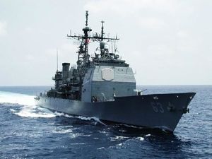 Risques d’un conflit et d’une guerre créés par la montée des tensions en Asie orientale: Collision évitée de peu entre des navires américain et chinois (WSWS)