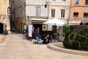 Lundi 28 juillet: ....perseverare diabolicum.
