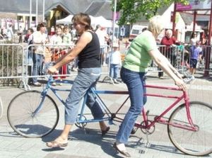 Réformes du gouvernement ajournées: plus tu pédales moins vite, moins tu vas plus vite.