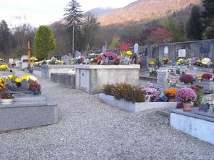 Le cimetière , les missions, Le temps de Marie,coutume