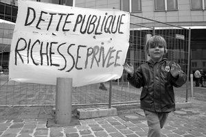 Annuler la dette ou taxer le capital : pourquoi choisir ?