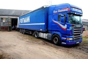 AIMA charge le 45ème camion de son histoire !