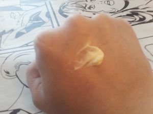 de jolies mains avec WELEDA