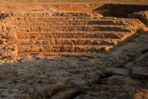 Un théâtre romain est dégagé au nord de la ville d'Autun