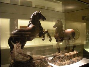 Vivantes Grandes Écuries de Chantilly : la beauté du dressage