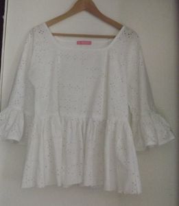 Broderie anglaise ...