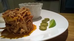 Effilochée de porc à la mexicaine et sa salade tomates-coriandre