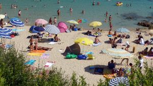 Corse : le tribunal administratif de Bastia valide l'arrêté anti-burkini de Sisco