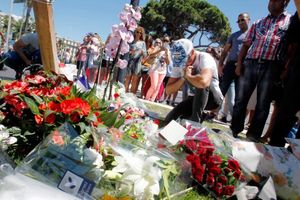 Attentats sur le sol français : quelle stratégie politique ?