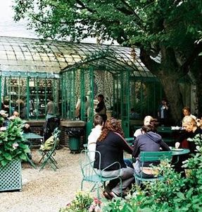 Paris s'emballe pour la Saint Valentin