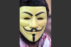 Un journaliste COUPABLE DE COMPLICITÉ avec les ANONYMOUS