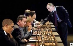 AU POKER MENTEUR POUTINE RELANCE ET GAGNE.