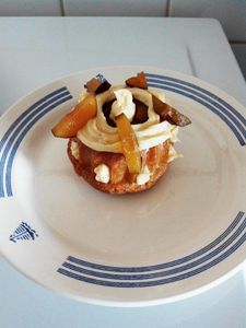 baba au rhum et quetsches