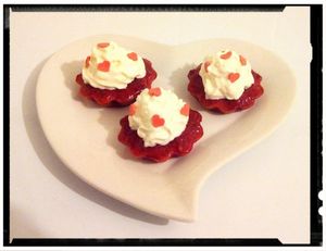 financiers girly à la fraise chantilly