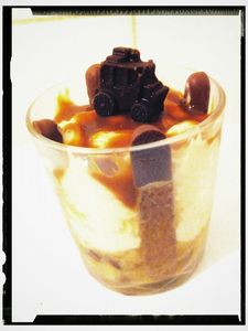verrine de ricotta aux poires et caramel beurre salé