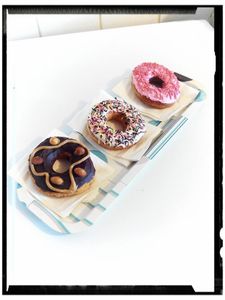 donuts aux 3 parfums cacahuète, chantilly ou fraise