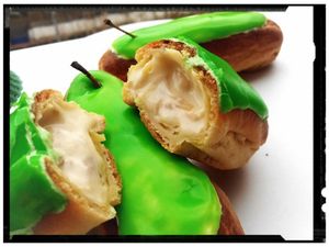 éclairs à la crème légère aux pommes caramélisées