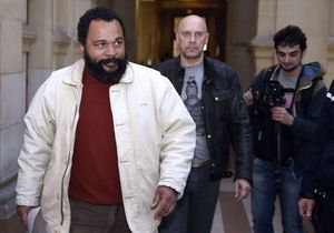 Dieudonné condamné à deux mois de prison avec sursis