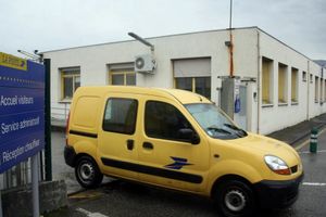 Motion de soutien aux postiers de Chambéry qui se battent pour un service public postal chambérien répondant aux besoins des usagers présenté hier soir au Conseil Municipal