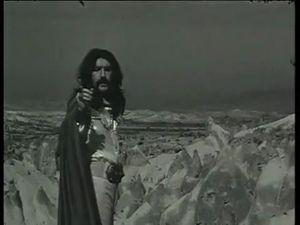 Une chanson de Bariş Manço tournée en Cappadoce : noir et blanc