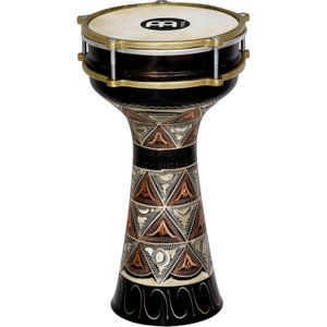 Sercan : petit joueur de darbuka sur l'avenue de l'indépendance.