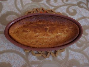 Le helva de sésame sur son lit douillet de carottes.