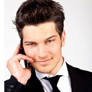 Çağatay Ulusoy le nouveau canon de la jeune Turquie.